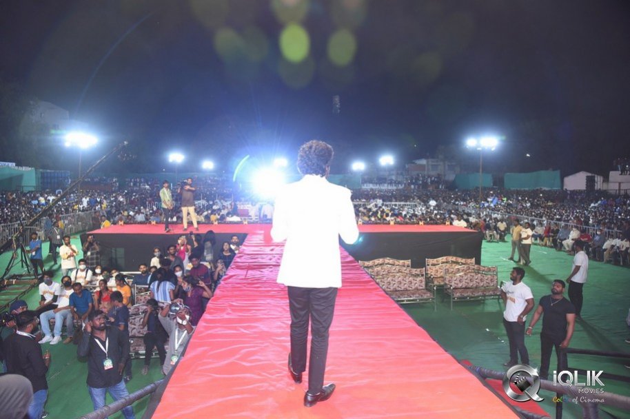 Jathi-Ratnalu-Pre-Release-Event